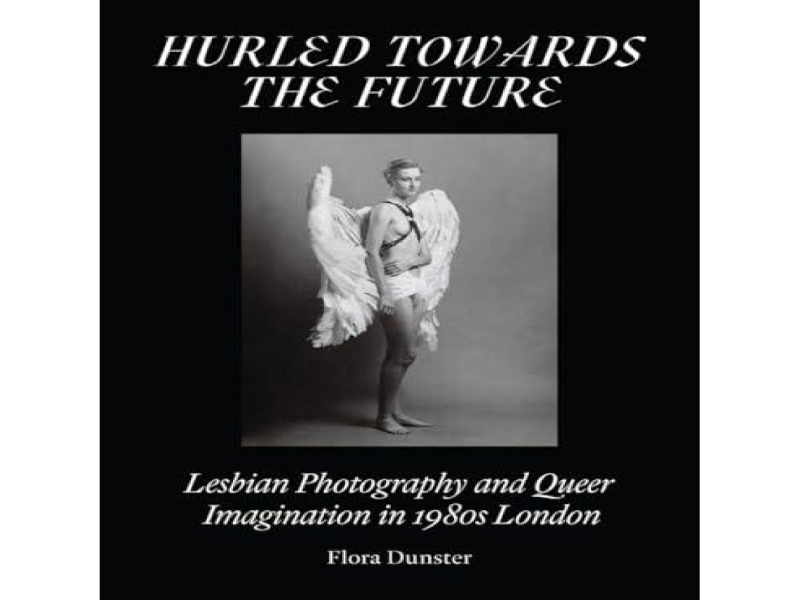 Livro Hurled Towards the Future de Flora Dunster (Inglês)