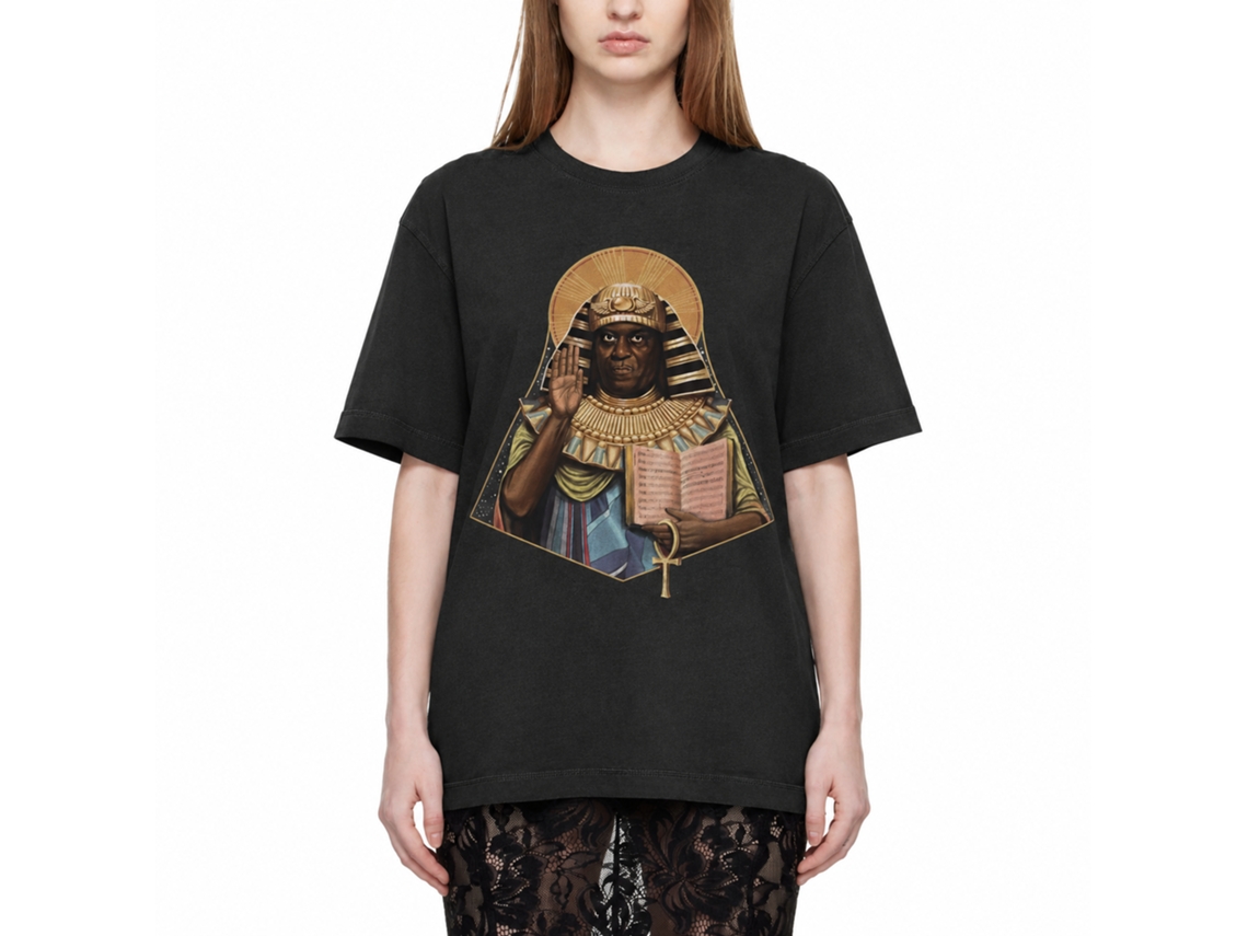 Camiseta Rockinstone Saint Sun Ra The Jazz Estate com design exclusivo de designer.