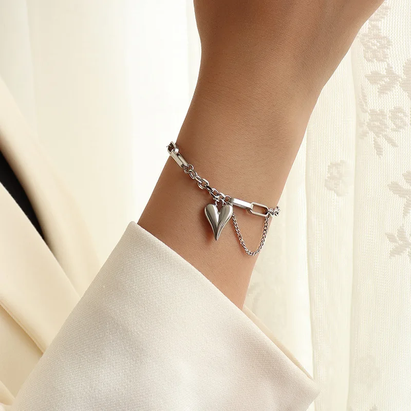(pulseira Prateada) Conjunto De Colar E Pulseira Com Pingente De Coração E Borla