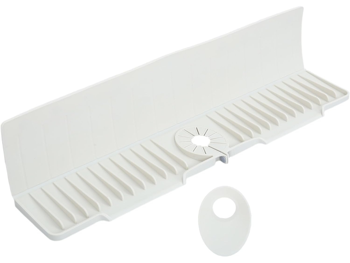 Tapete de silicone para piso e área de torneira, antiderrapante com ventosas, design inclinado para facilitar a limpeza.