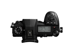 Máquina Fotográfica PANASONIC Lumix DC-G9 (Micro 4/3) — 20.3MP | ISO: Auto/200 - 25600