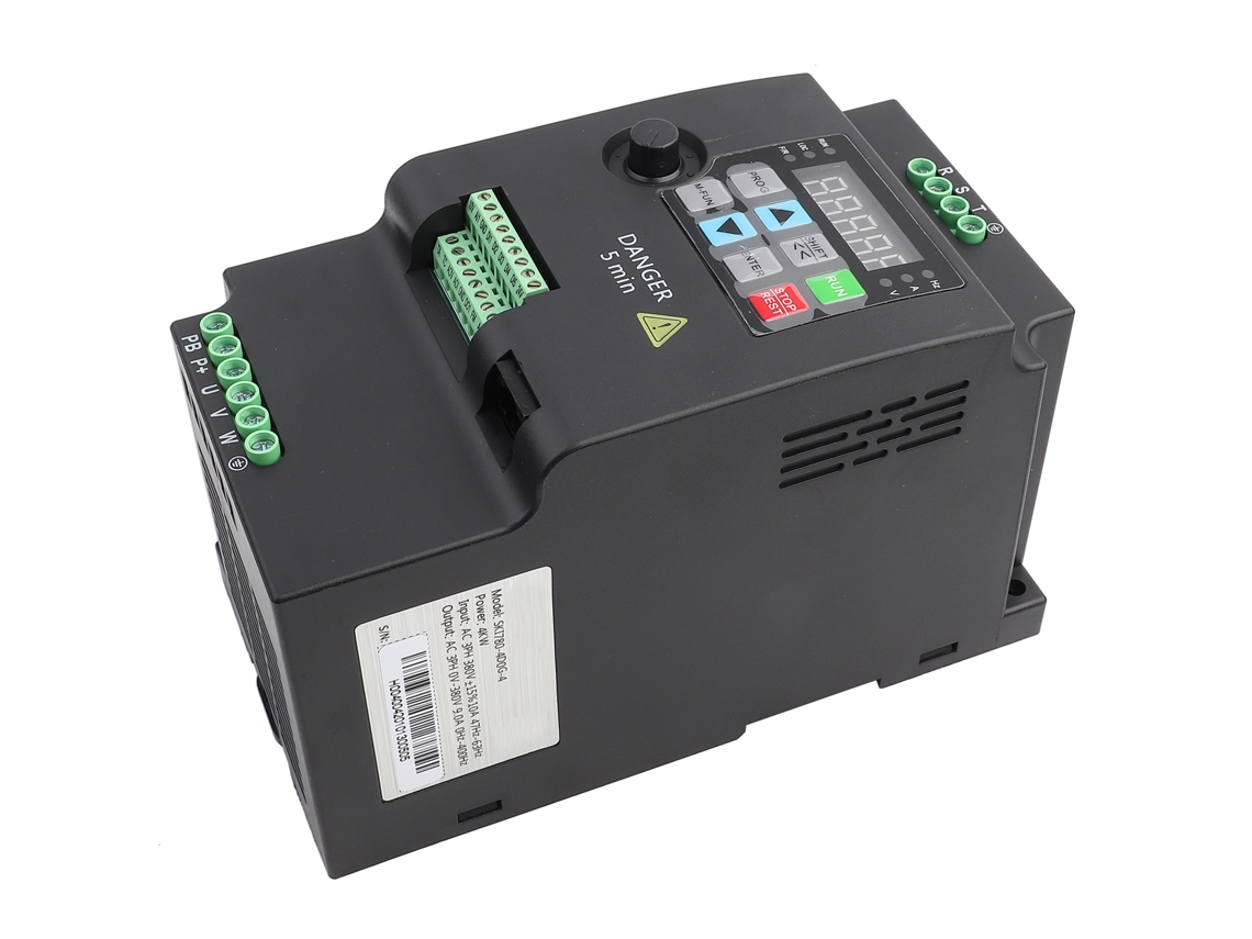 Conversor De Frequência 4kw 380v 3 Fases Ski7804d0g4