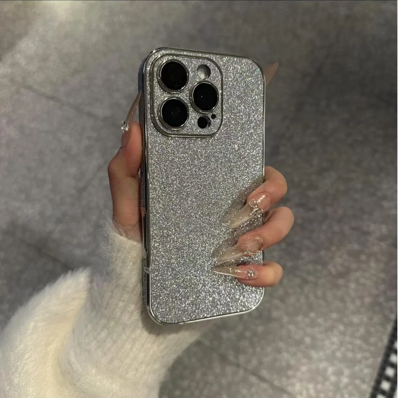 Capa Protetora De Silicone Macio E Brilhante, Resistente A Impactos, Com Moldura Eletroplaqueada (para Iphone 14, Prata).