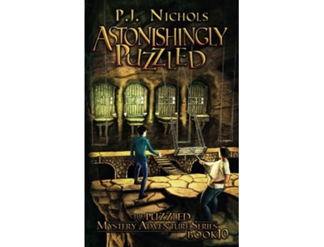Livro Astonishingly Puzzled de PJ Nichols (Inglês)