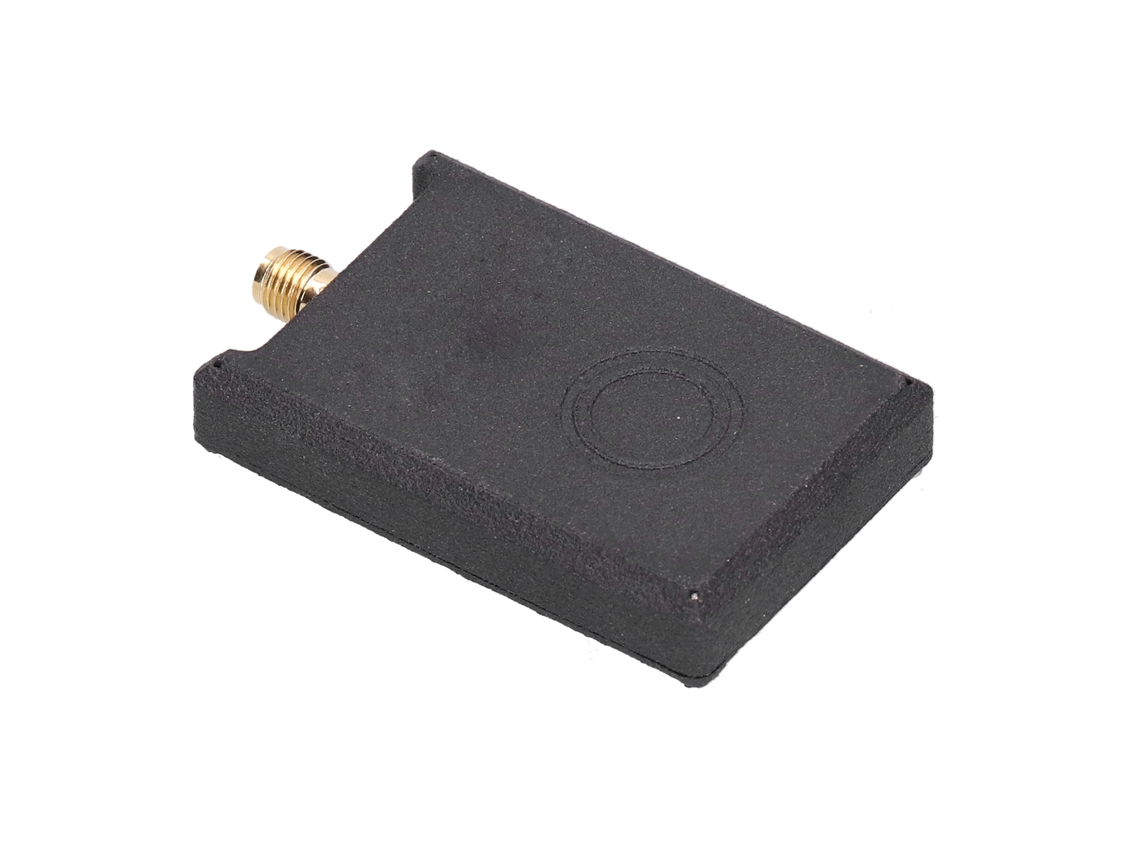 Antenna Uwb Com Amplificador De Potência Laxiscreed Para Testes De Posicionamento 2,3ghz A 7ghz