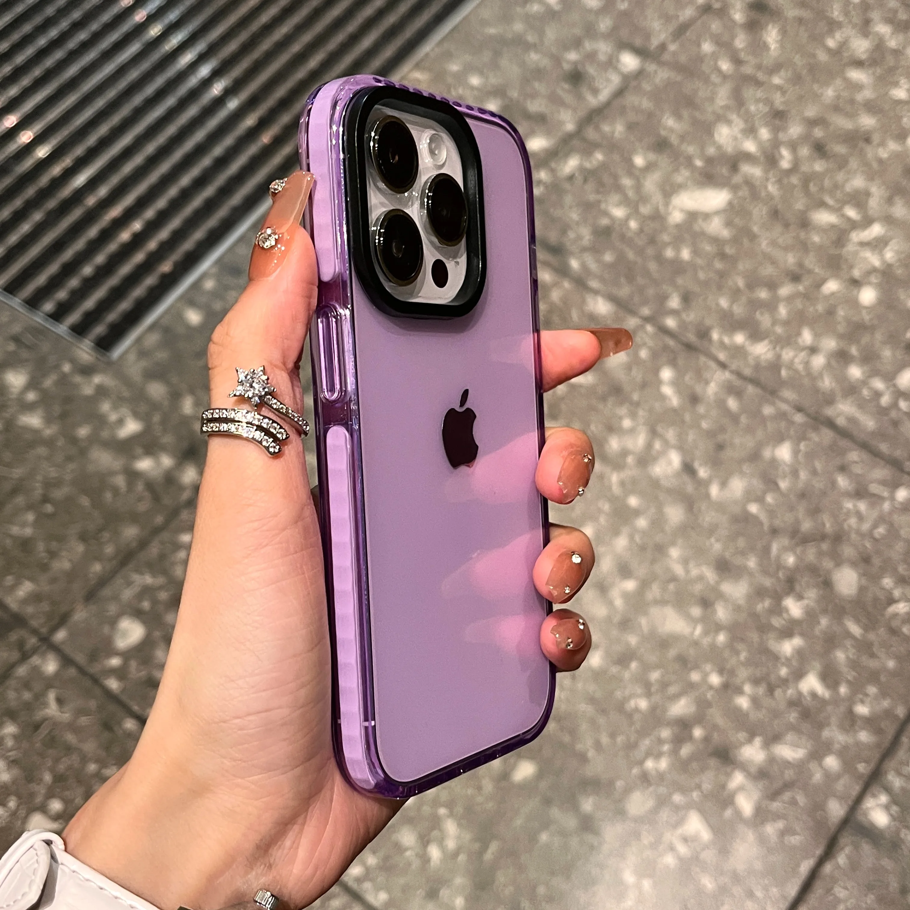 Capa Para Iphone 14 Plus Roxa À Prova De Choque Com Moldura Fluorescente Transparente.