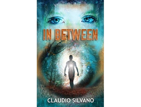 Livro In Between De Claudio Silvano (inglês)