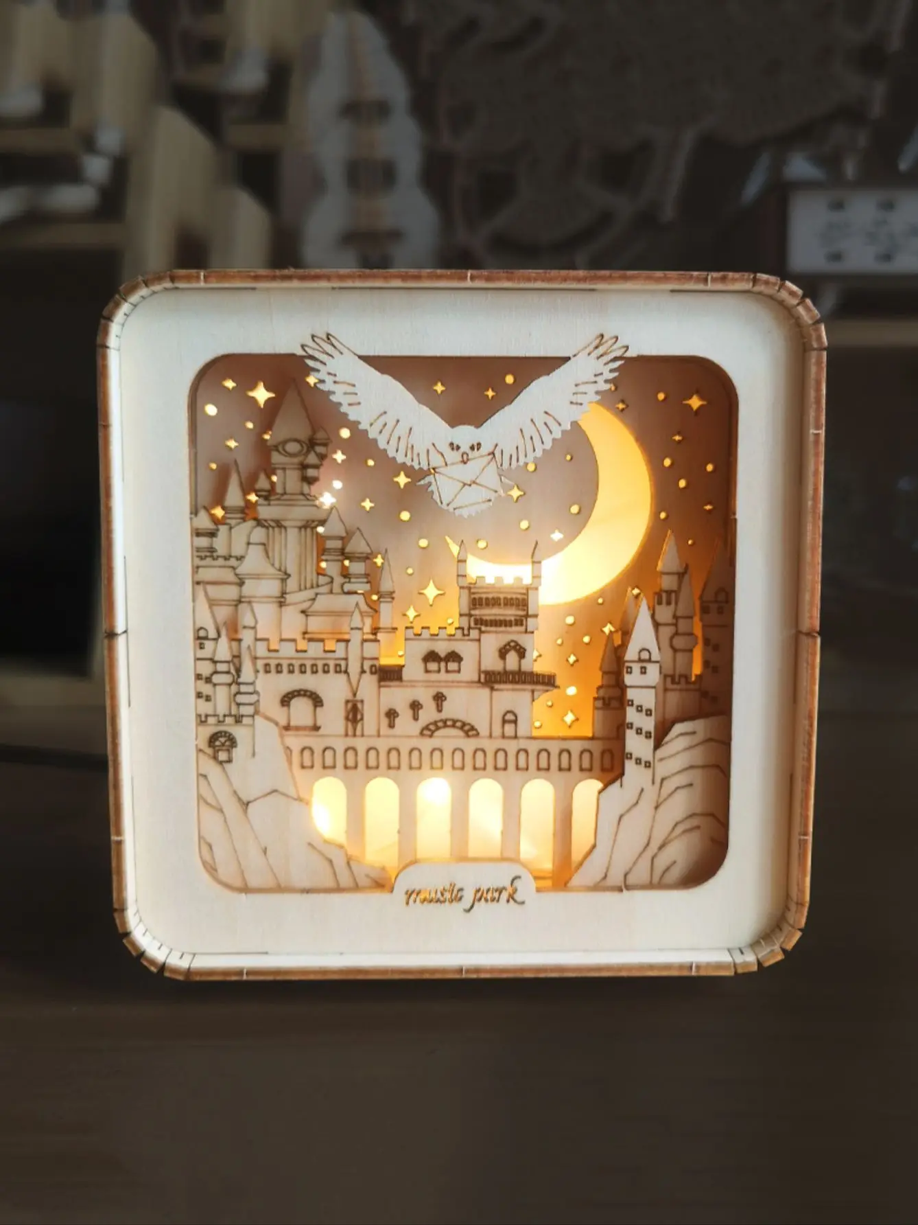 Conjunto de Quebra cabeça 3d de Madeira com Luz Noturna MDUG (castelo)