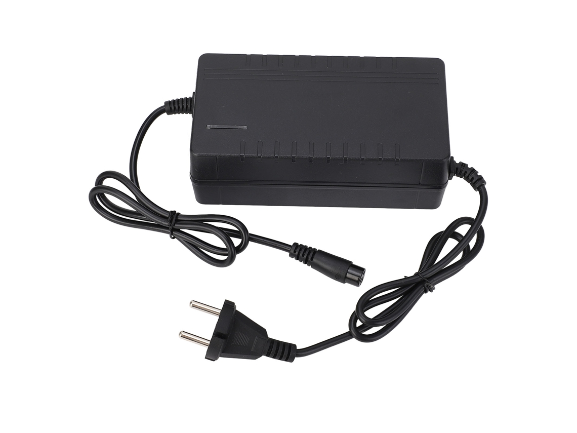 Carregador de bateria Mali para scooter elétrico DC 54.6V 2A compatível com M4 10 polegadas