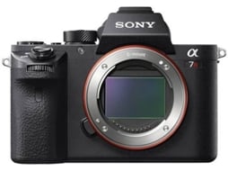 Máquina Fotográfica SONY A7R M3  (Full-Frame) — 43.6 MP | ISO: 100-32000