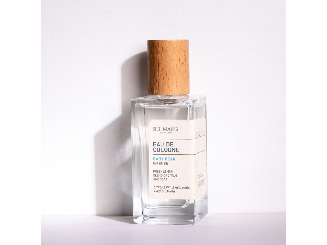 Perfume Feminino Floral E Frutado De Longa Duração 50ml Com Tampa De Madeira E Design Escovado