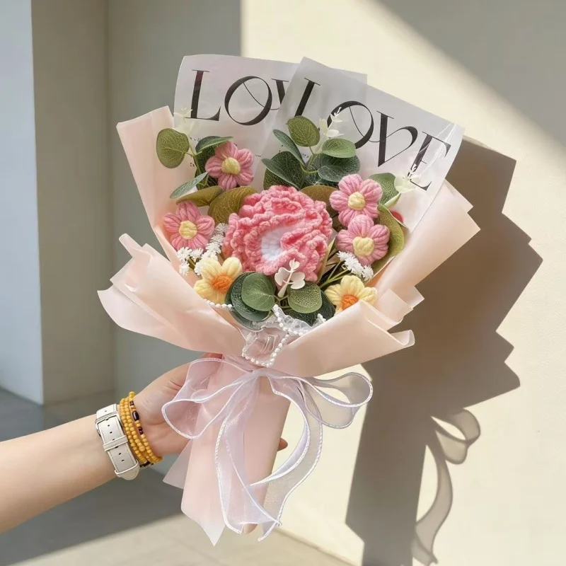 Buquês Artificiais De Rosas, Girassóis E Cravos Feitos À Mão Em Crochê Com Flores Preservadas.
