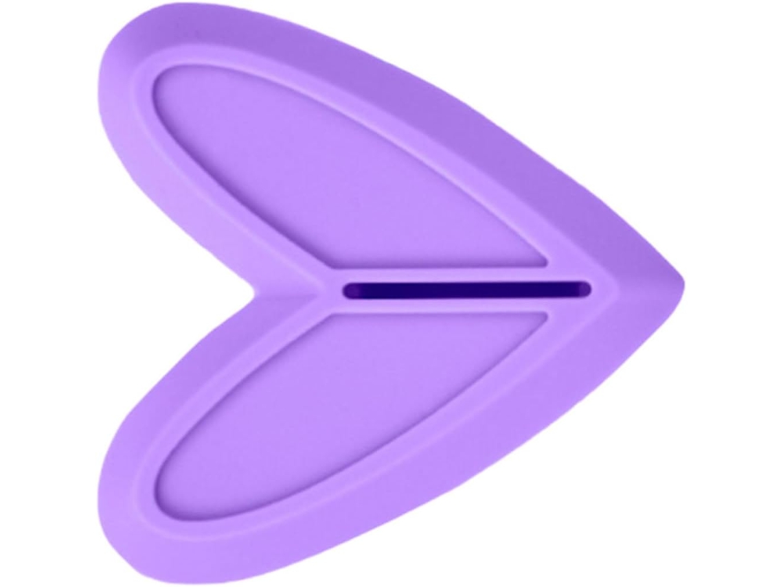 Aparador feminino em formato de coração para depilação íntima e depilação da virilha, feito de silicone.