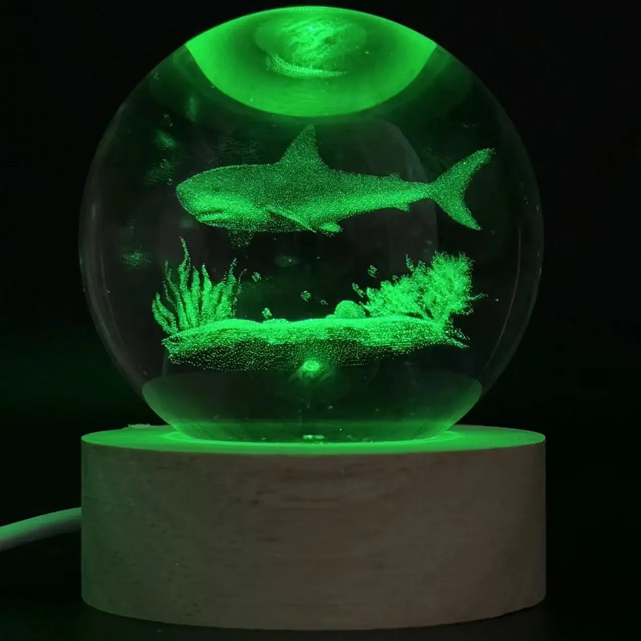 Luminária Noturna Bola de Cristal Tubarão Oceânico 3d de 6cm MDUG (luz Colorida)