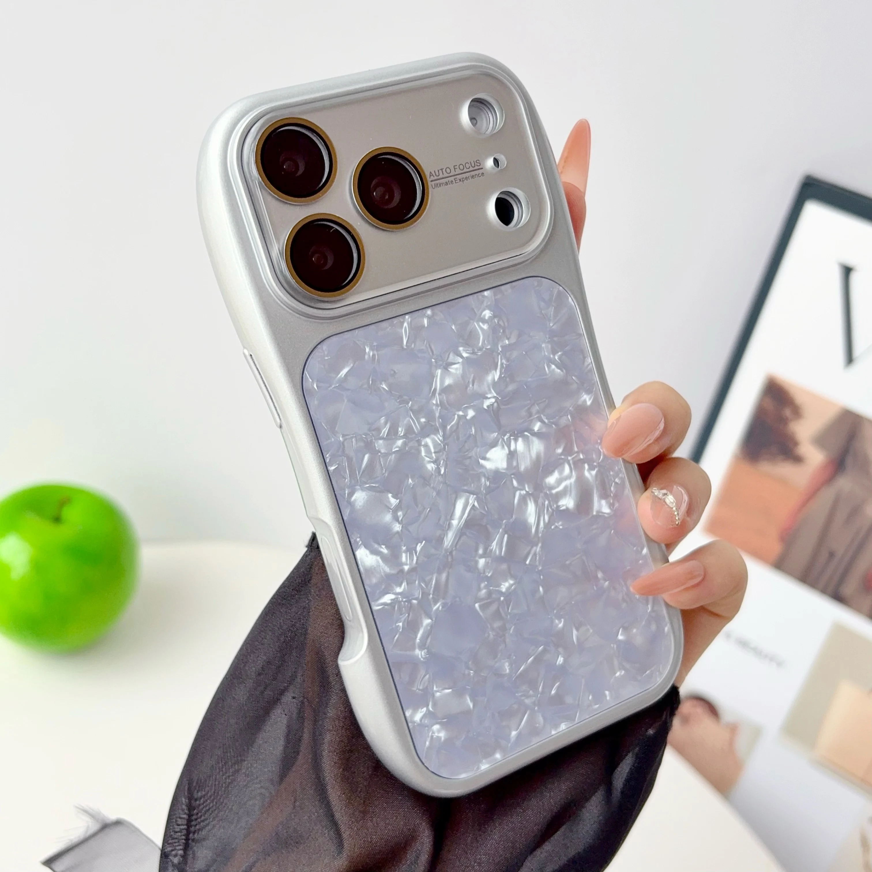 Capa Para Celular (prateada, Iphone 17 Pro), Com Ampla Janela Protetora Para A Lente Da Câmera E Proteção Contra Impactos.