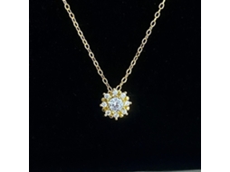 Colar Little Sun em Prata de Lei 925 , Cravejado com Zircônias Cúbicas, Exalando um Luxo Sofisticado e Discreto. MDUG (dourada)