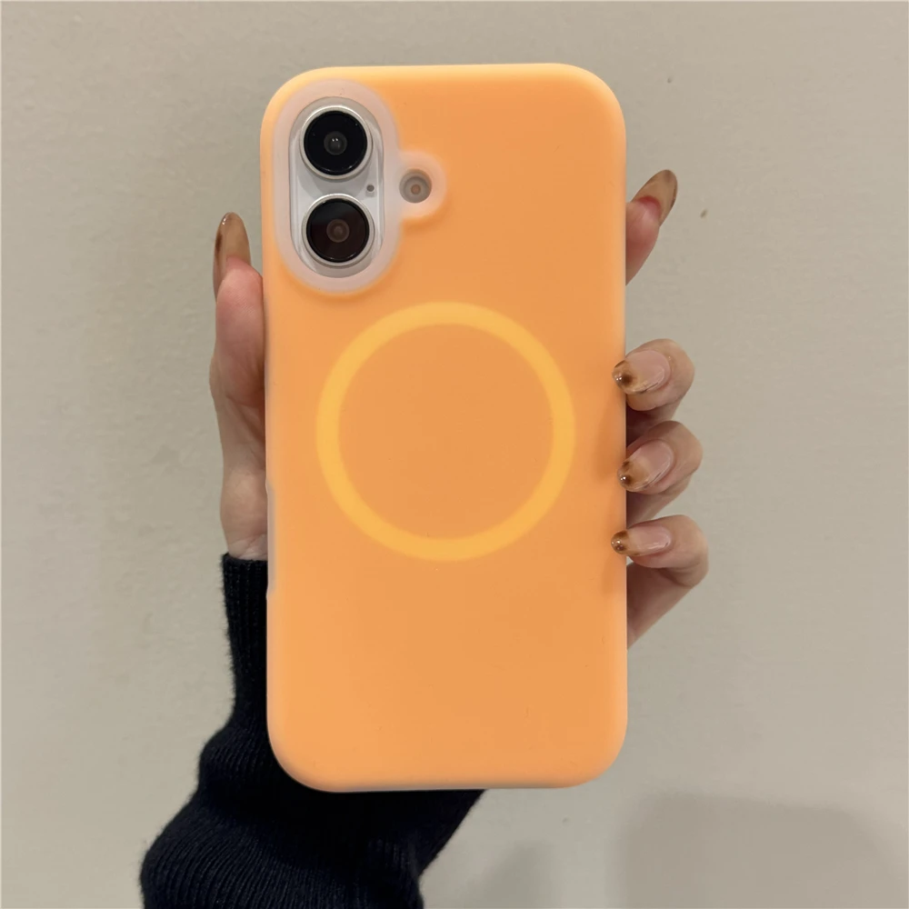 Capa Magnética Para Celular (iphone 15 Plus Laranja), Silicone Líquido, Espessa E Resistente A Impactos.