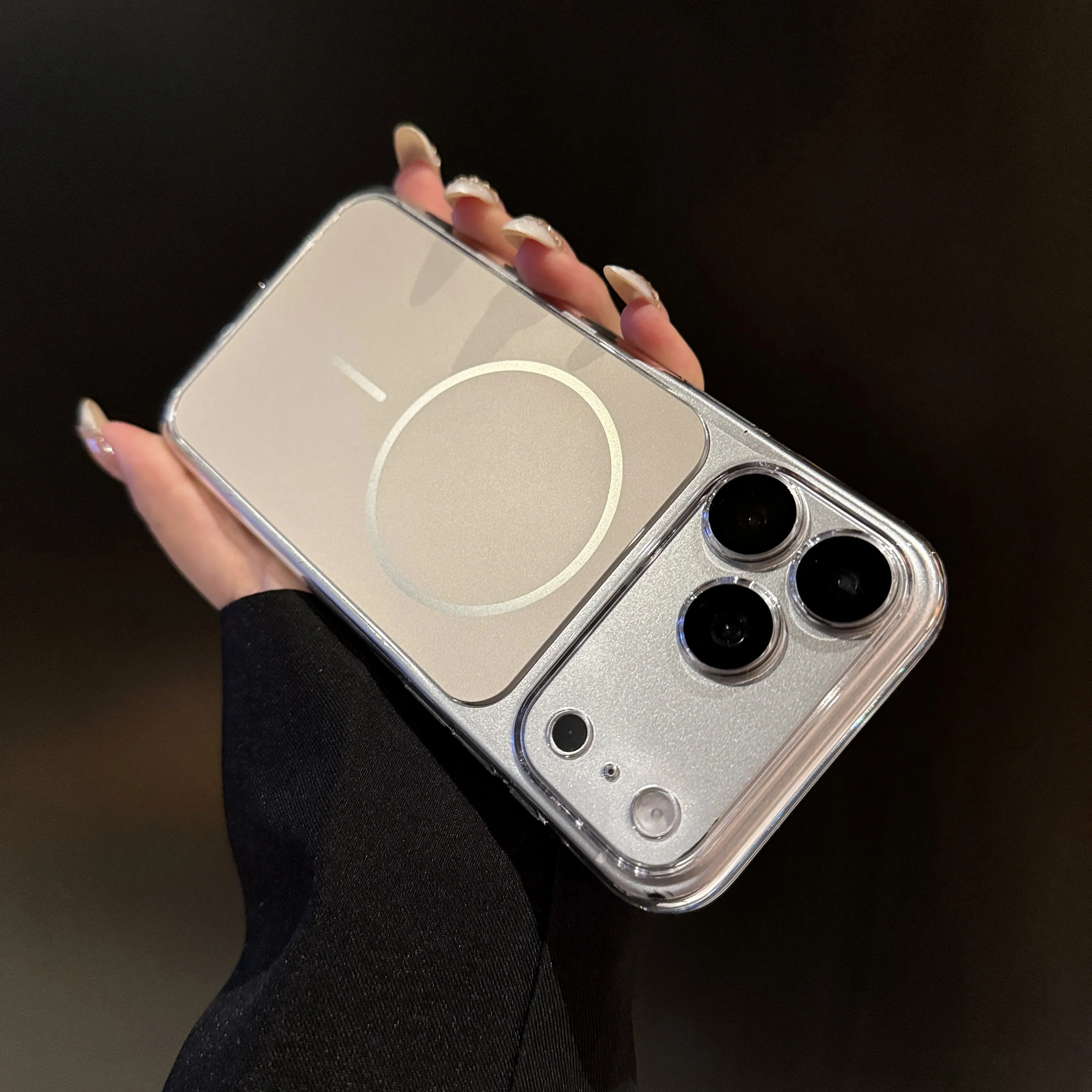 Capa Protetora Magnética Ultrafina E Transparente Para Câmera (iphone 15 Dourado)