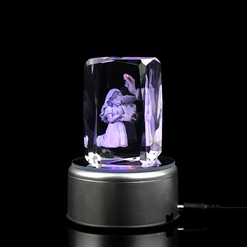 Cubo de Cristal 3d com Menina Rezando, Decoração para Casa, Lembrança MDUG (com Base de Led)