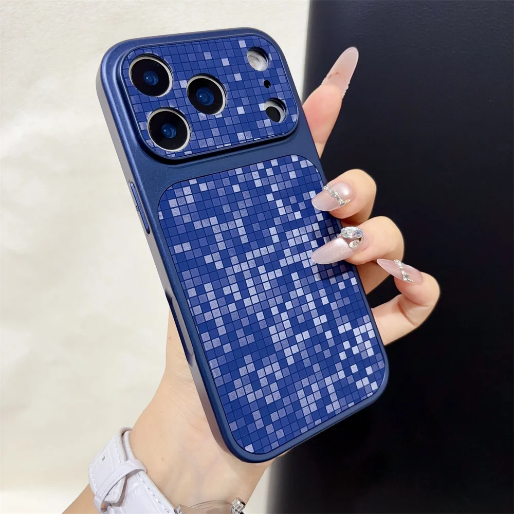 Capa Texturizada Para Iphone 15 Pro Max (azul Escuro), Protege A Lente, Material De Policarbonato Resistente A Impactos.