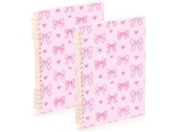 Conjunto de 2 Cadernos Composição com Espiral e Laço Rosa, Tamanho A5 , Capa Dura, 60 Folhas, (21,1 X 14,5 Cm)