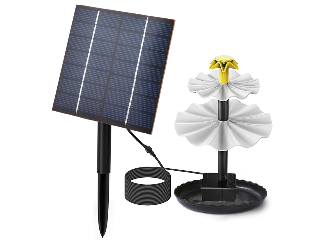 Fonte Movida A Energia Solar Com Painel Solar Separado Para Bebedouro De Pássaros E Pequeno Lago.