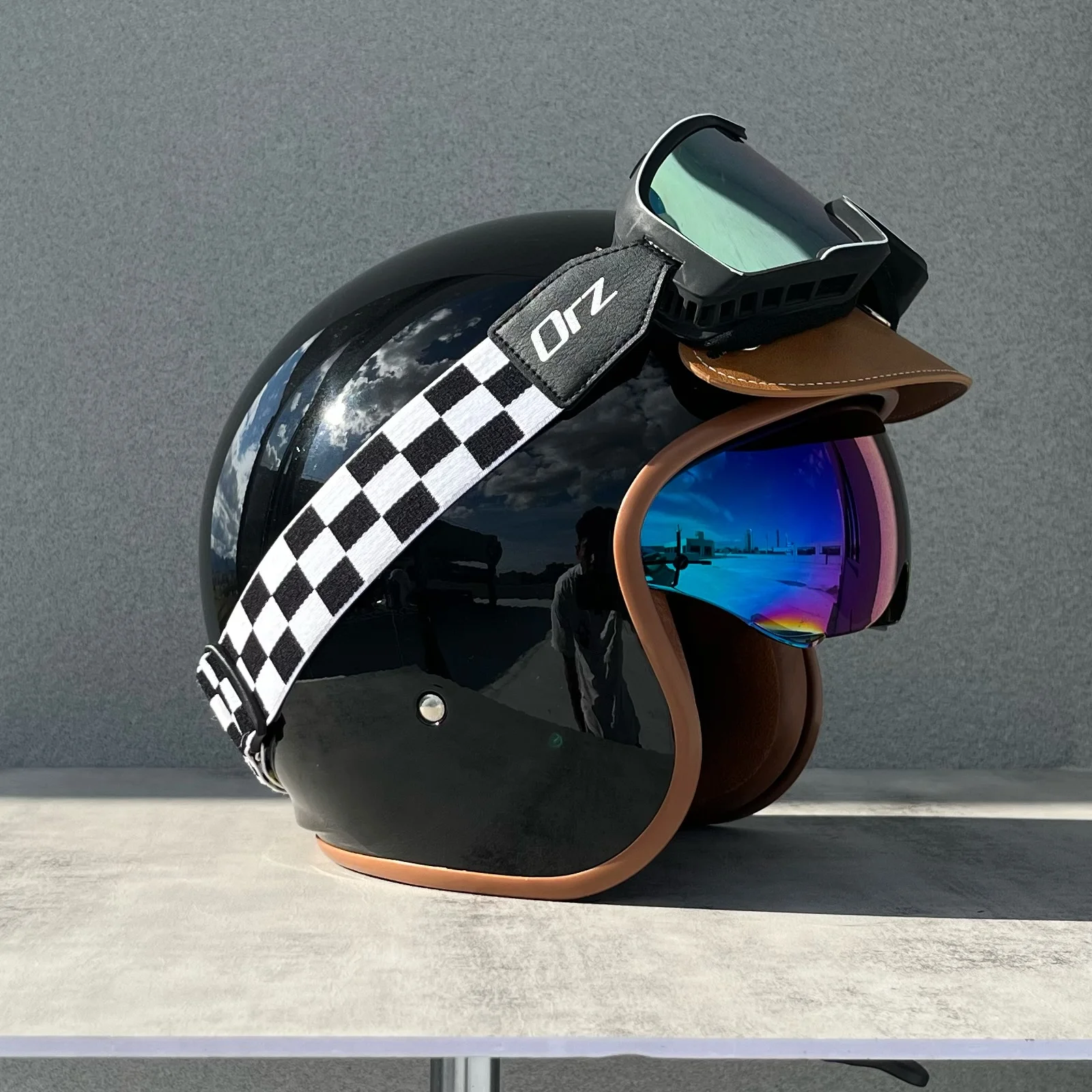 Capacete 3/4 (xl) Em Abs, Certificado Dot, Com Proteção Uv.