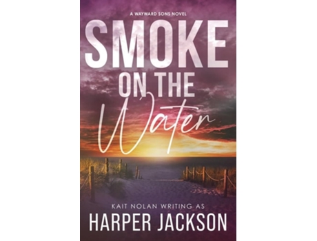 Livro Smoke on the Water de Harper Jackson (Inglês)