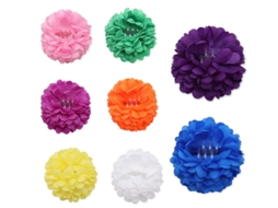 Flor com grampo de cabelo em várias cores de 11 cm