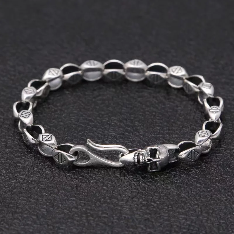 Pulseira Masculina Elegante com Fecho Simples de Caveira . MDUG (22 Cm)
