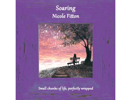 Livro Soaring de Nicole Fitton (Inglês)