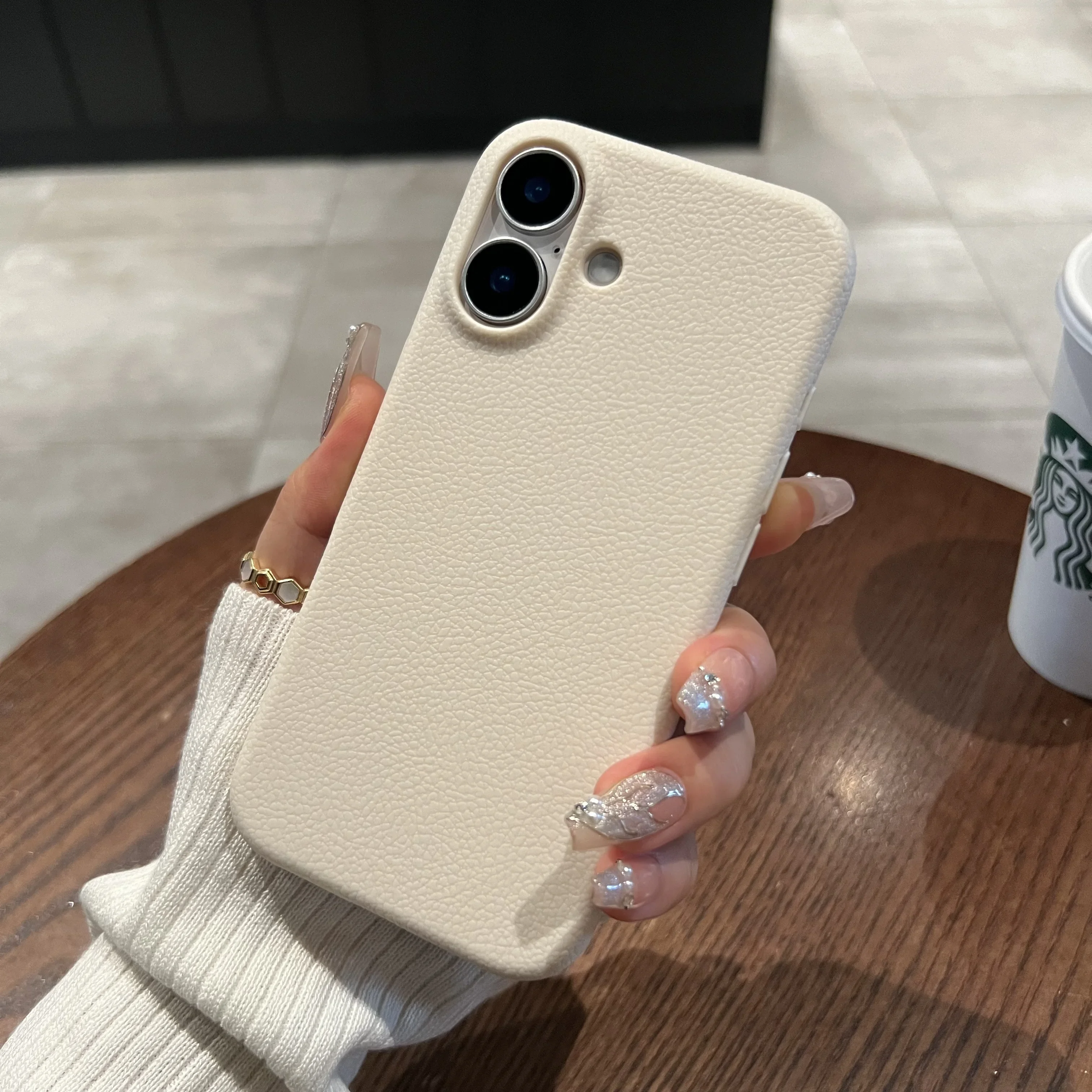 Capa De Celular De Silicone Macio À Prova De Choque Com Textura De Couro (iphone 14 Pro Branco), Simples.