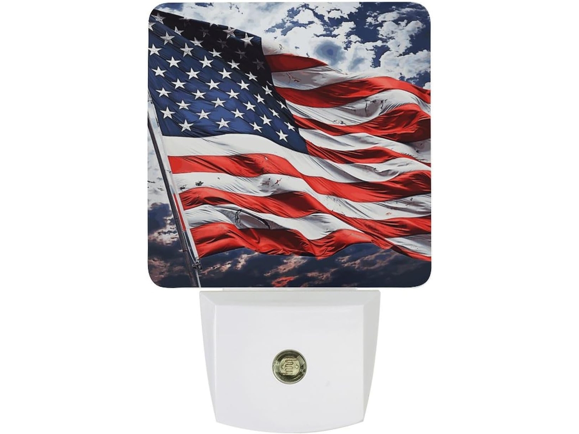 Luz Noturna Led Com Dois Selos De Bandeira E Sensores De Luz Banheiro, Corredor, Escadas, Quarto E