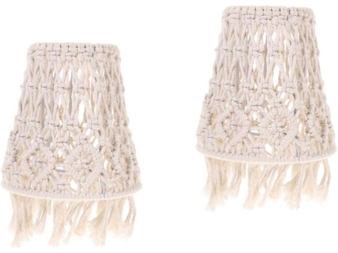 Instalação De 2 Luminárias De Mesa Com Luz Quente