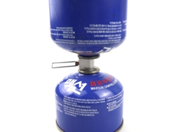Adaptador de Valvula para Recarga de Canister de Gas