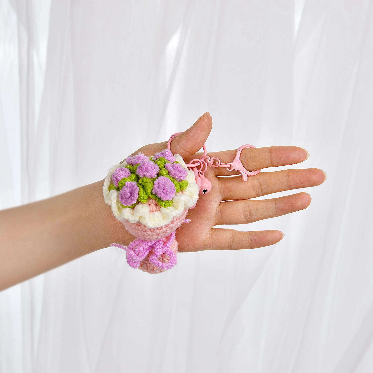 (rosa) Buquê De Rosas De Crochê Com Pingente De Chaveiro, Ideal Para Enfeitar Bolsas.