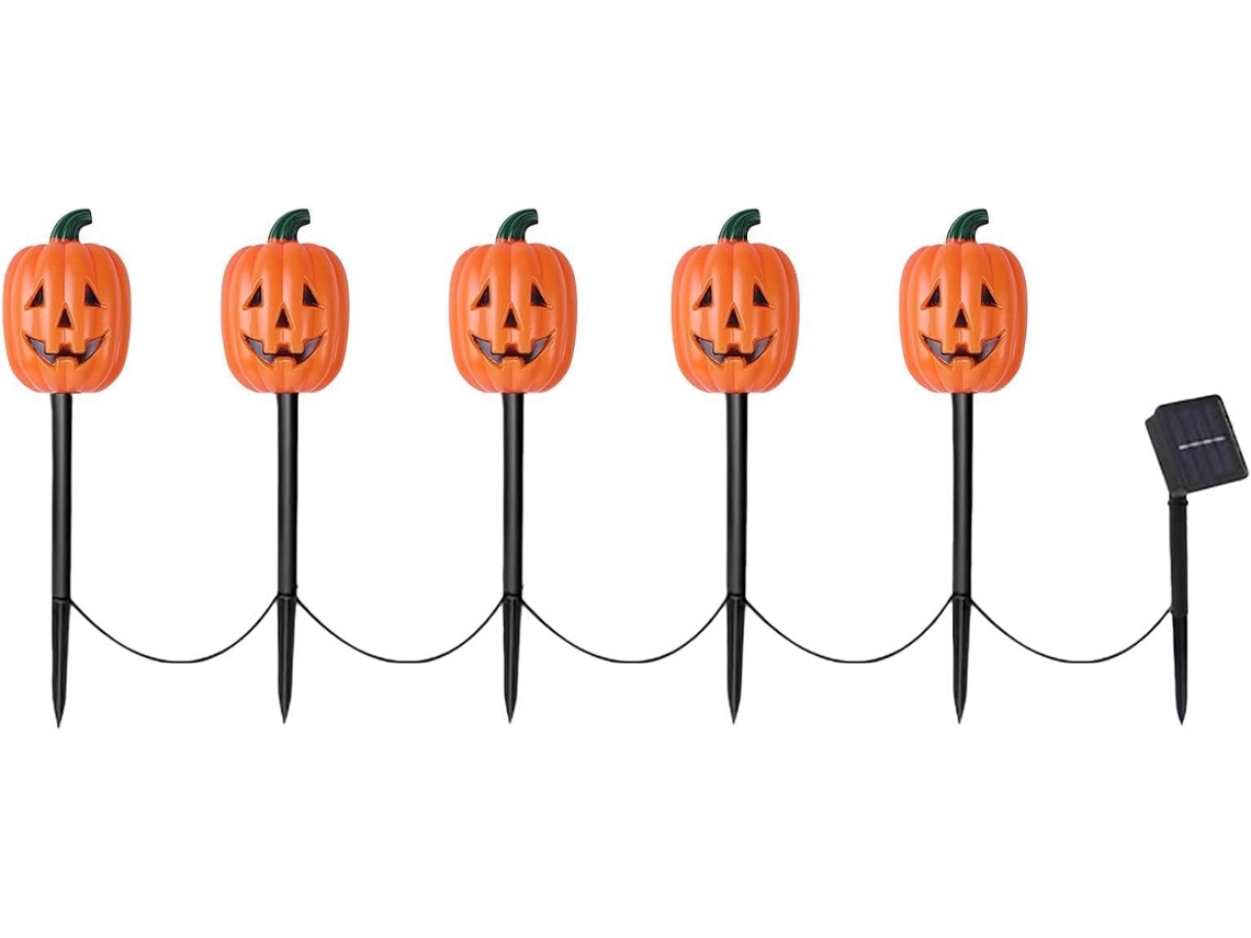 Luzes solares no jardim como decoração de Halloween