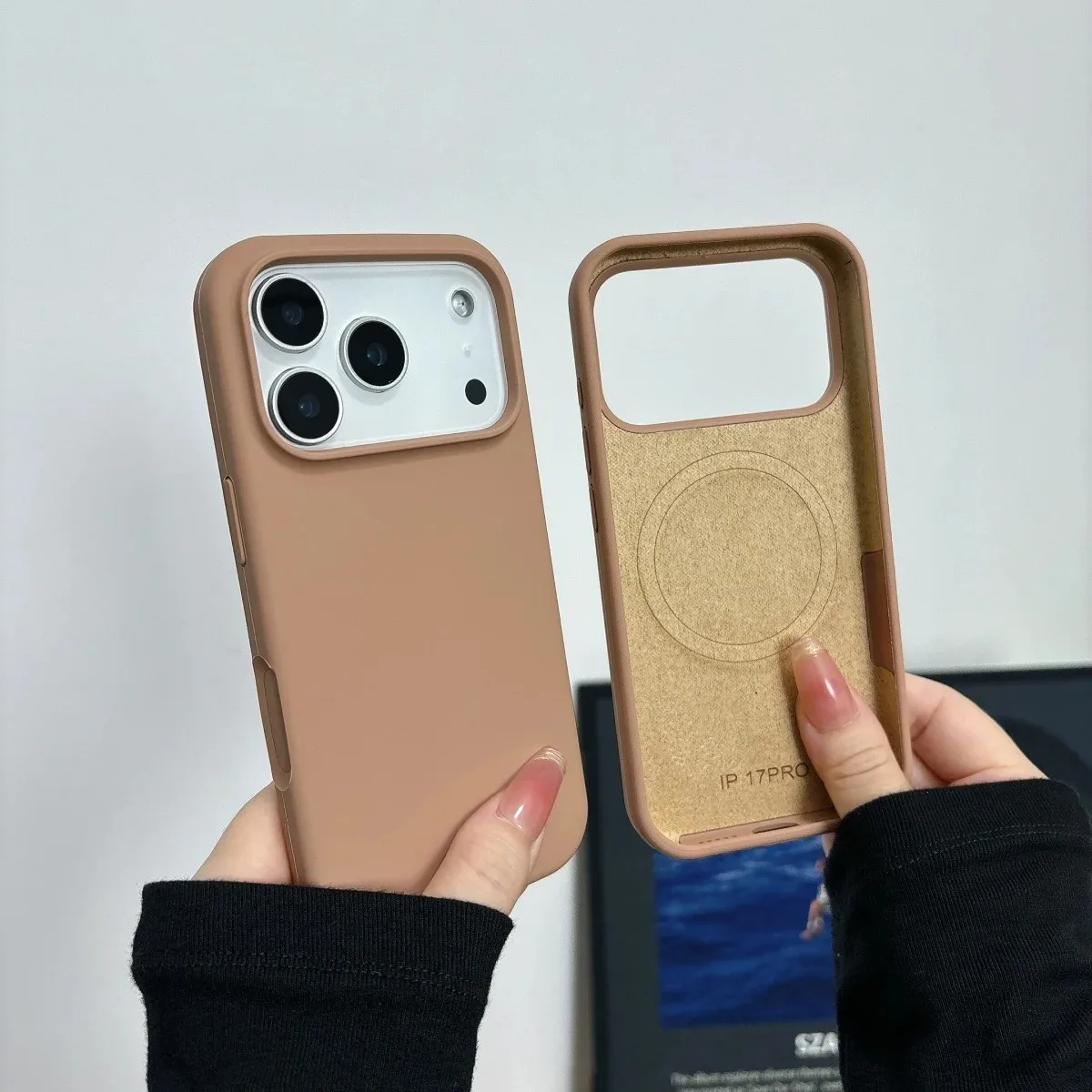 Capa Magsafe Original Em Silicone Líquido Para Iphone 14 Pro Max (dourado Deserto).