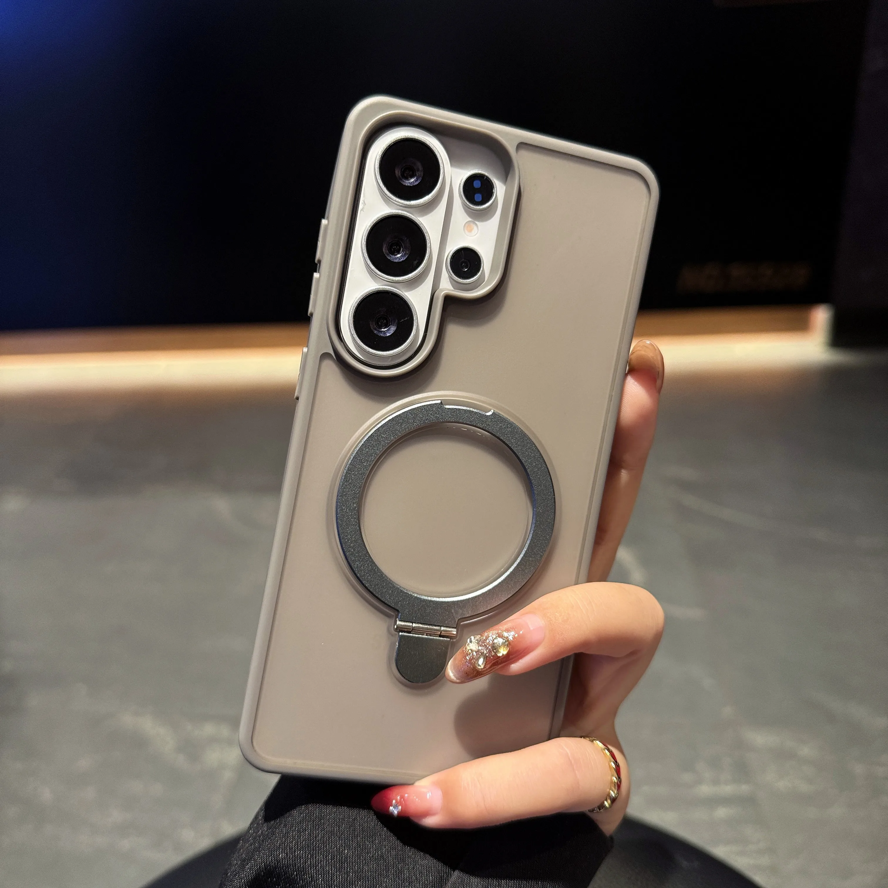 Capa Para Celular Com Suporte De Anel Semitransparente Fosco (galaxy S26 Plus)