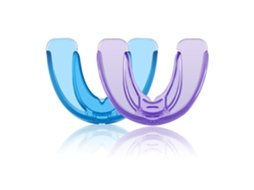 Aparelho Ortodôntico Transparente Azul e Roxo Caixas de Plástico Limpeza e Higiene Bucal