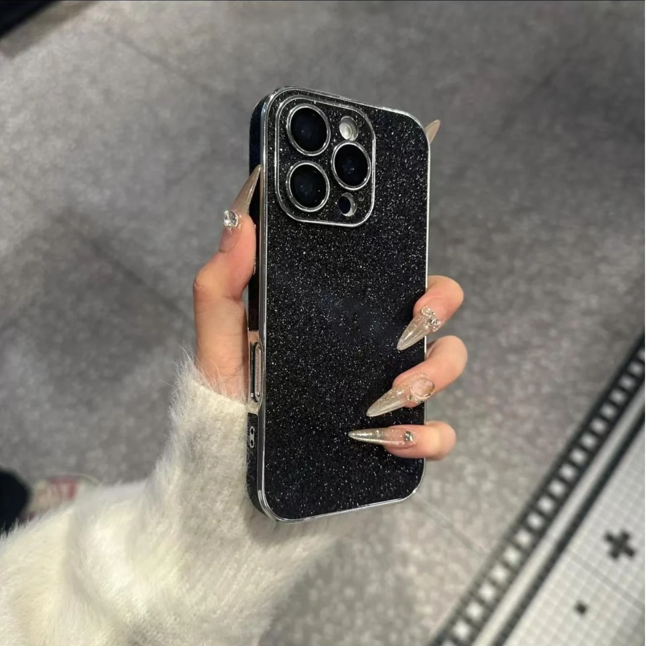 Capa Protetora De Silicone Macio E Brilhante Com Moldura Eletroplaqueada, À Prova De Choque, Para Iphone 12 Pro (preta).