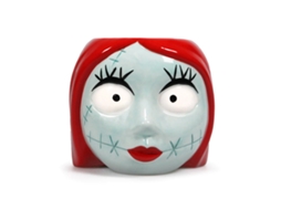 Caneca HALF MOON BAY 3D Sally Nightmare before Christmas Disney Dolomite (470 ml)