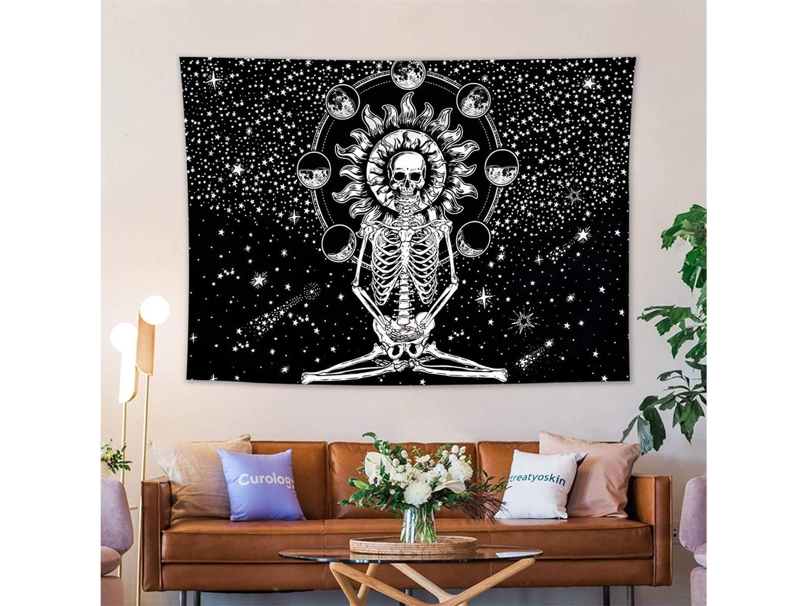 Decoração De Parede Com Caveira, Universo Em Preto E Branco E Lua.