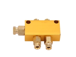 Distribuidor De Óleo Ajustável Em Latão, Bloco Manifold, Entrada 6mm, Saída 4mm (1 Entrada 2 Saídas)