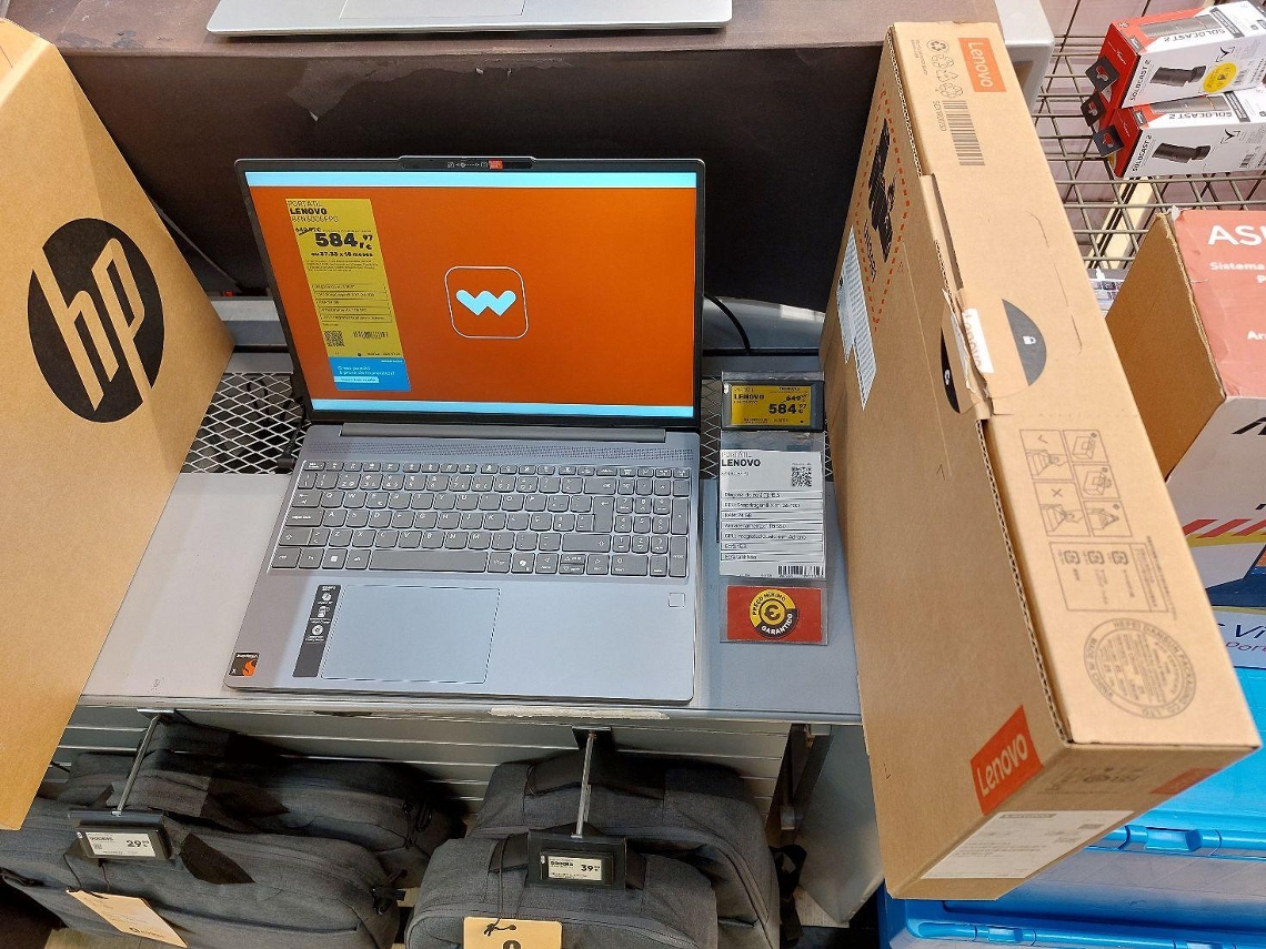 OUTLET|8658138|(9792)|LENOVO|P AI LENOVO