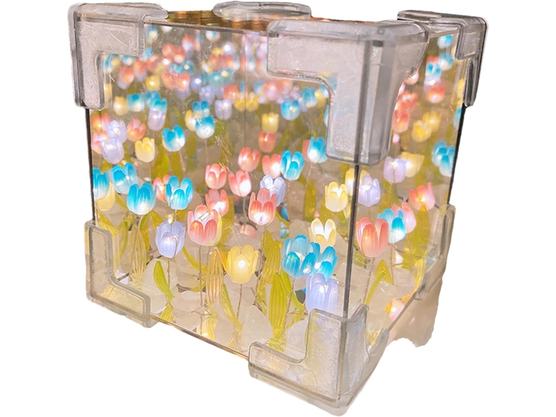 Luminária noturna em formato de flor
