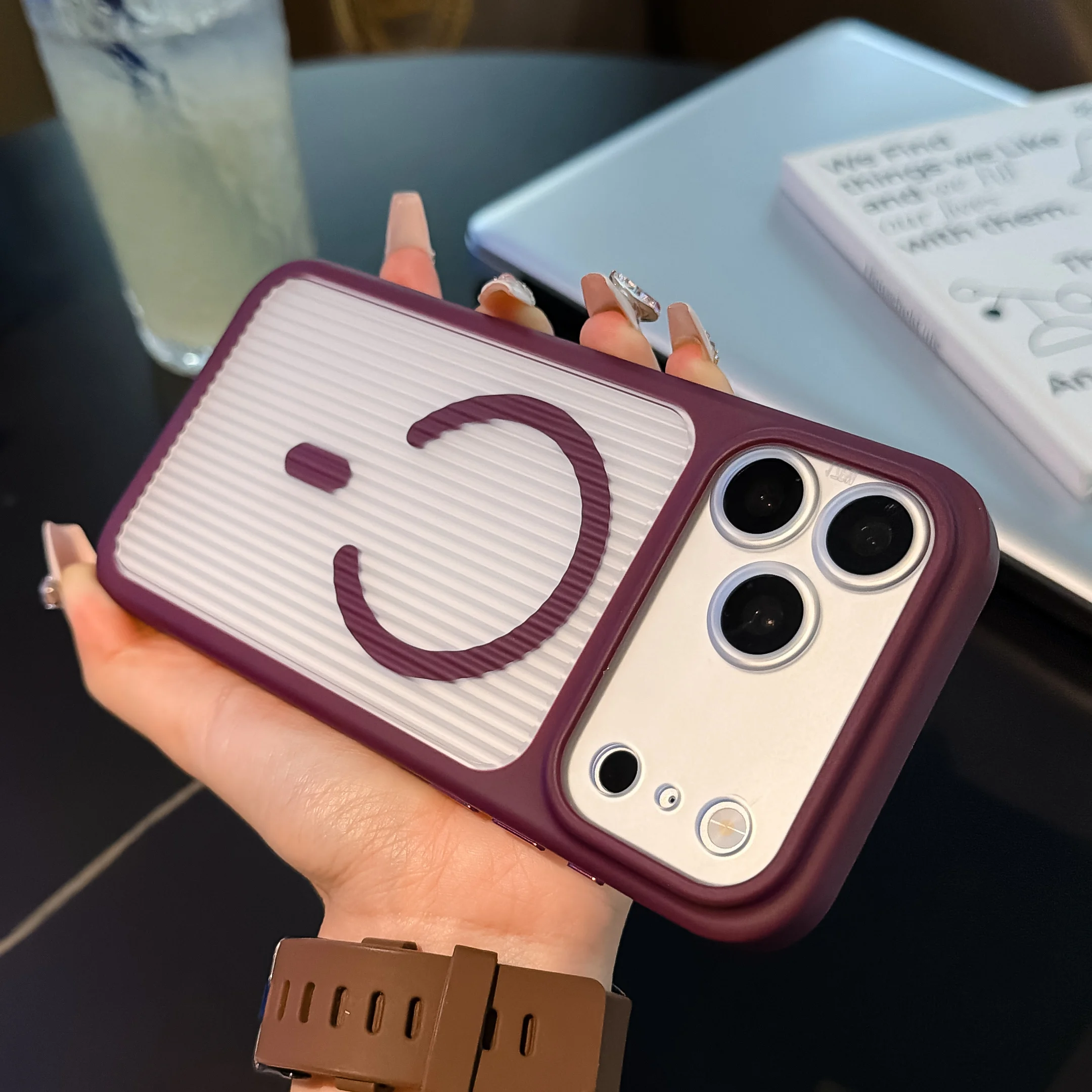 (iphone 12 Pro Vermelho) Capa Protetora Magnética Fosca Semitransparente, Tpu