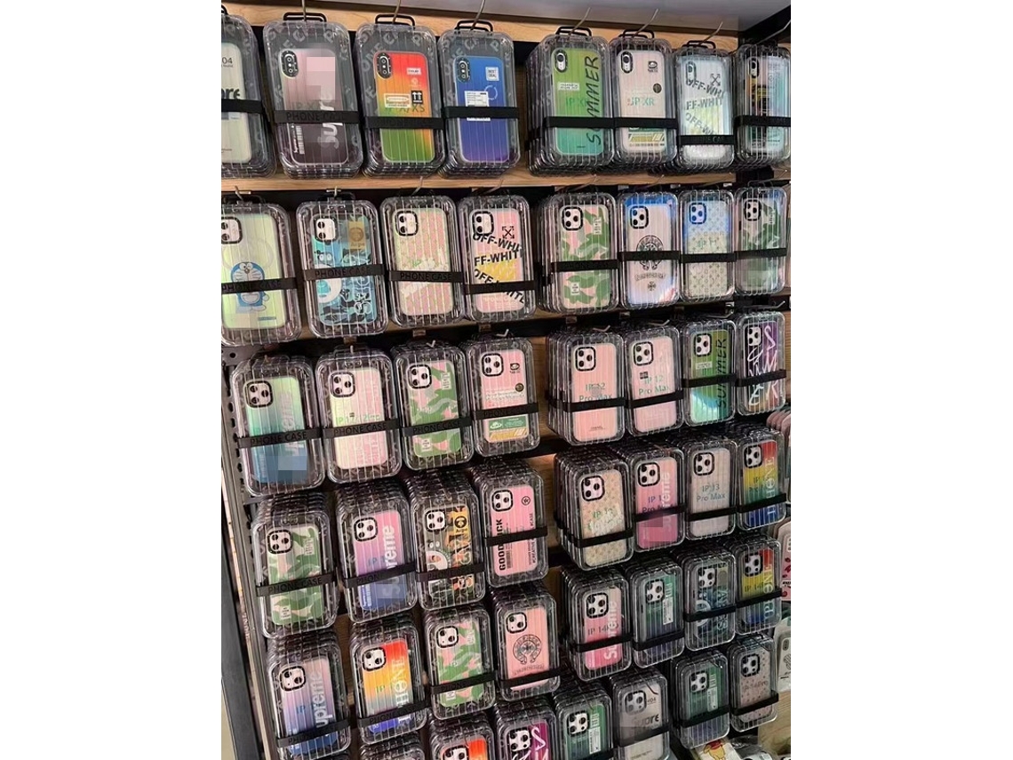 Capa Para Iphone 17 Com Imagens Aleatórias De Lindas Garotas, Estilo Desenho Animado Yuanqi, Da Marca Trend, Fosca.