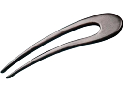 Palito de cabelo em madeira em formato de U para coques, construção robusta e leve.