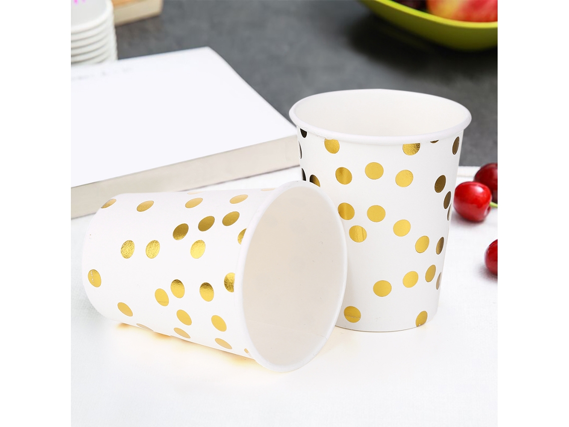 Conjunto de Pratos e Copos Dixie Descartáveis com Ponto Dourado Ambiente Amigável 90 Peças